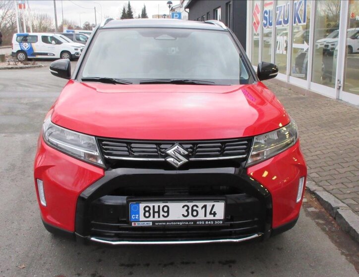 Suzuki Vitara SUV 1,4 l 81 kw