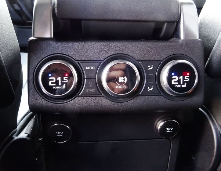 Land Rover Discovery 26