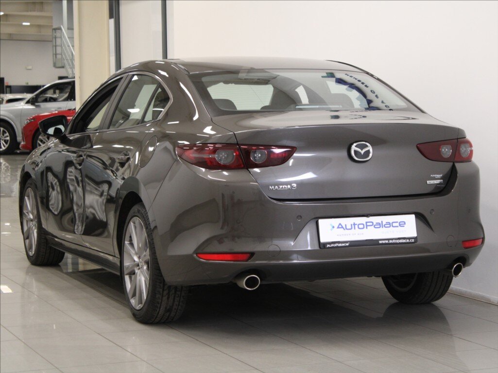 Mazda 3 Sedan 2,0 l 90 kw