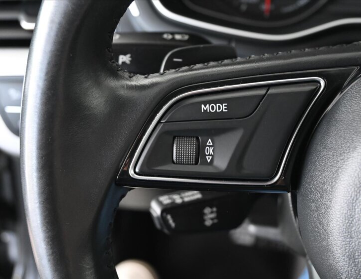 Audi A4 Kombi 2,0 l 140 kw