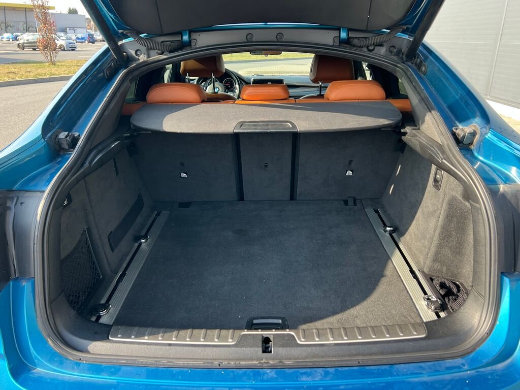 BMW X6 SUV / Terénní 4,4 l 512 kw