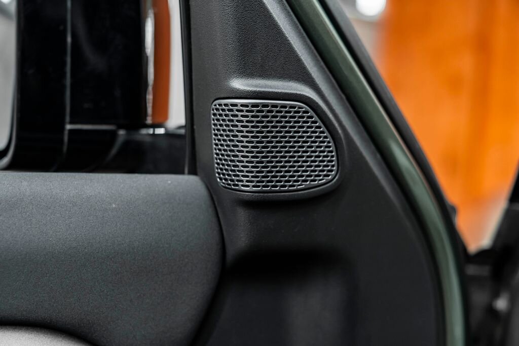 Land Rover Defender SUV / Terénní 3,0 l 294 kw