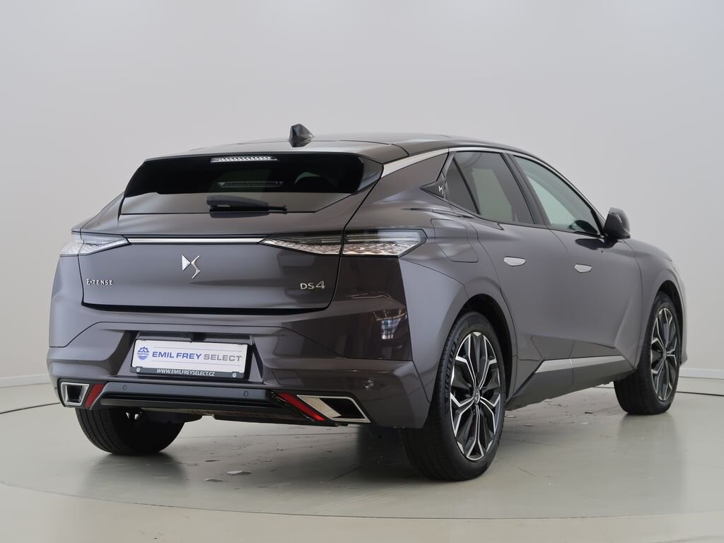 DS Automobiles DS4 Hatchback 1,6 l 132 kw