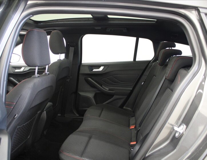 Ford Focus Kombi 999,0 114 kw