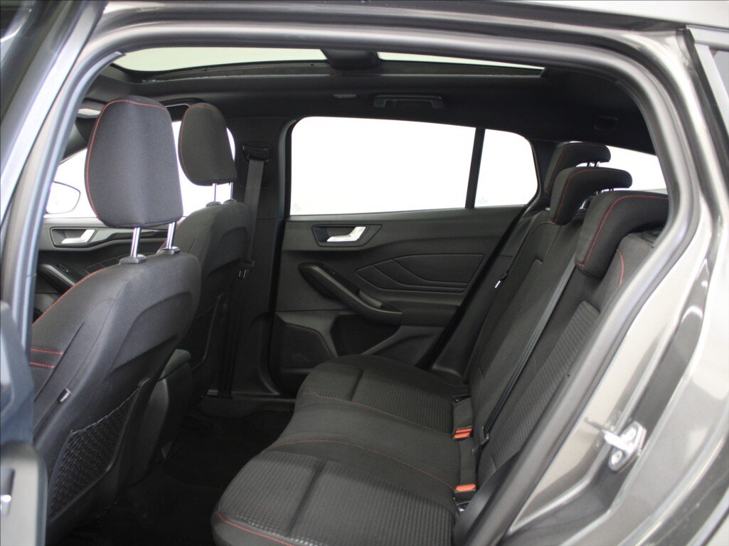 Ford Focus Kombi 999,0 114 kw