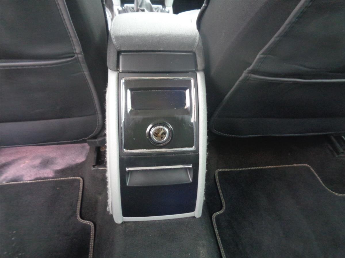 Škoda Superb Kombi 1,6 l 77 kw