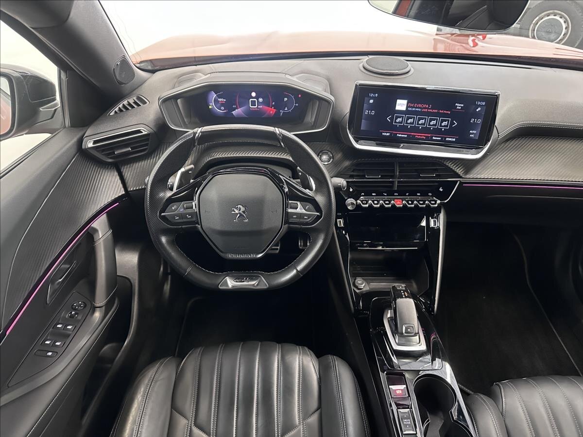 Peugeot 2008 SUV 1,2 l 114 kw