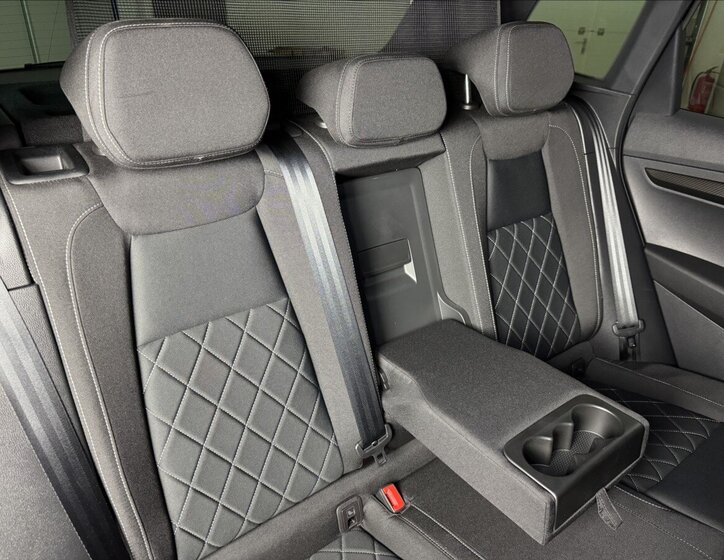 Škoda Karoq SUV 1,5 l 110 kw