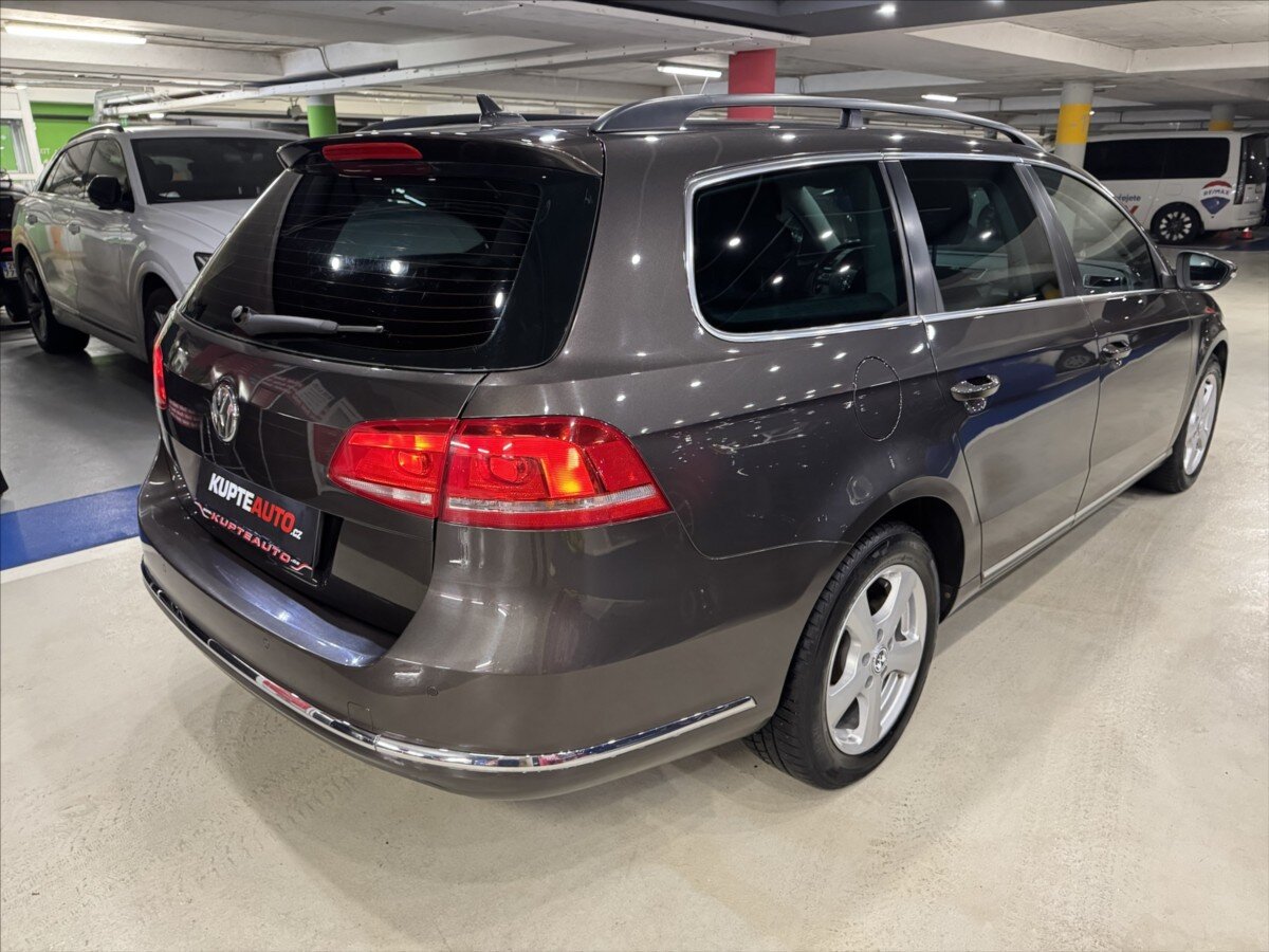 Volkswagen Passat Kombi 2,0 l 103 kw