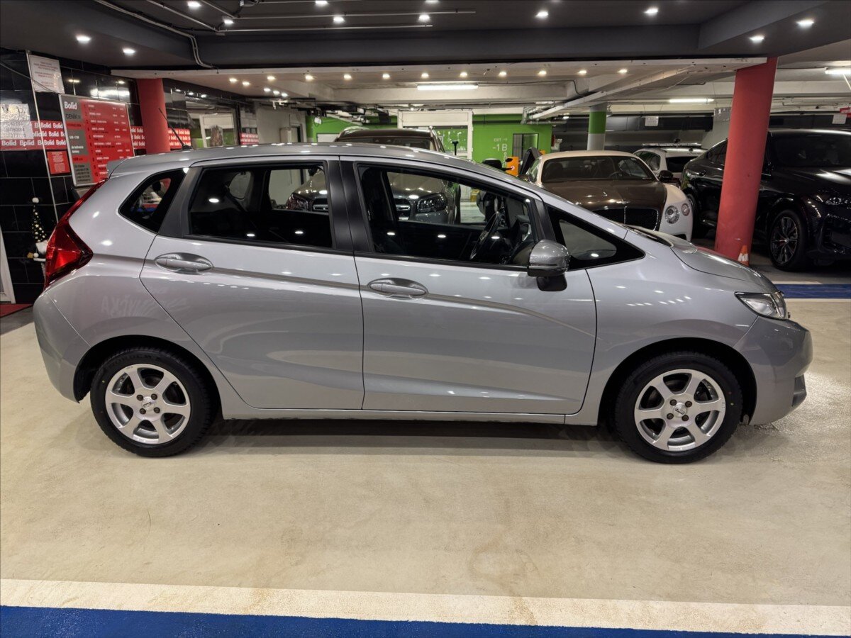 Honda Jazz Hatchback 1,3 l 75 kw