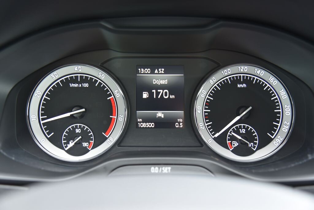 Škoda Karoq SUV 1,5 l 110 kw