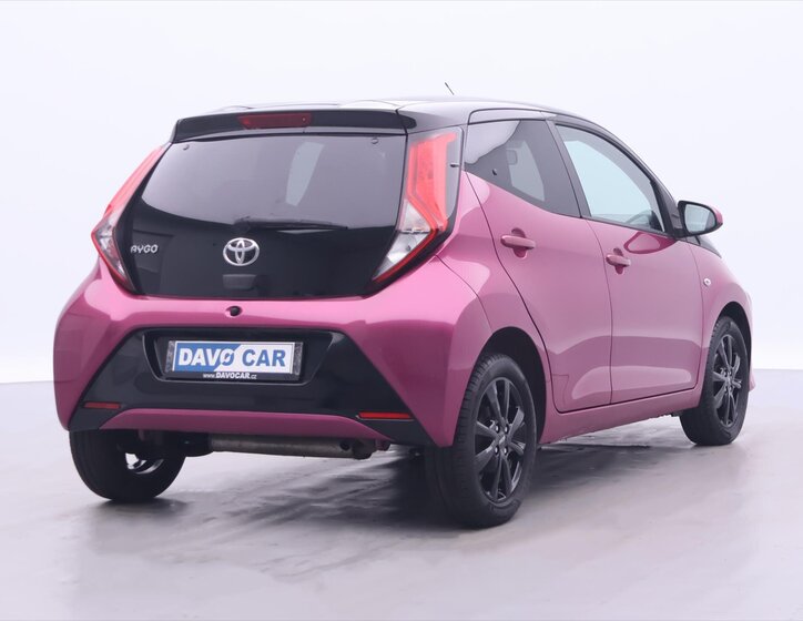 Toyota Aygo Hatchback 998,0 53 kw