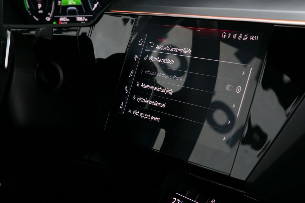 Audi e-tron SUV 0,0 300 kw