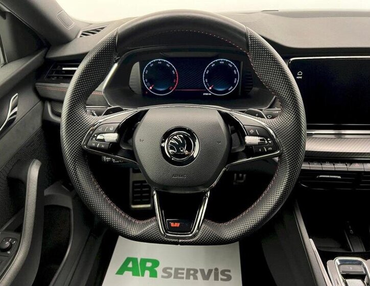 Škoda Octavia Kombi 2,0 l 180 kw