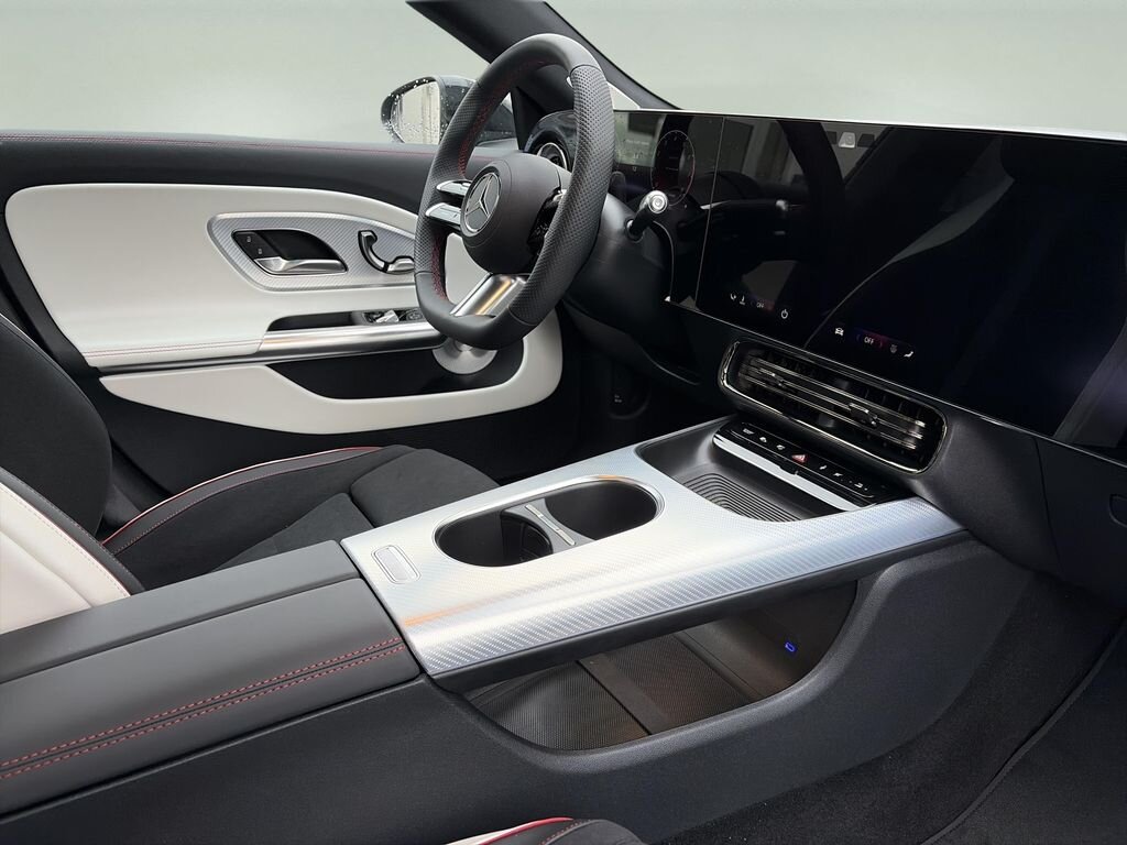 Mercedes-Benz CLA Sedan / Limuzína 1,3 l 120 kw