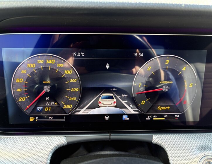 Mercedes-Benz Třídy E Sedan / Limuzína 3,0 l 190 kw