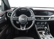 Alfa Romeo Stelvio SUV / Terénní 2,0 l 206 kw