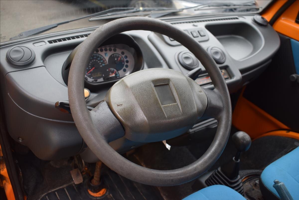 Piaggio Porter Sklápěč 1,3 l 52 kw