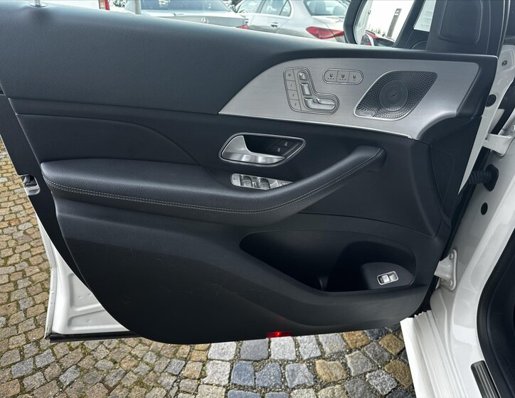 Mercedes-Benz GLE SUV 2,0 l 143 kw