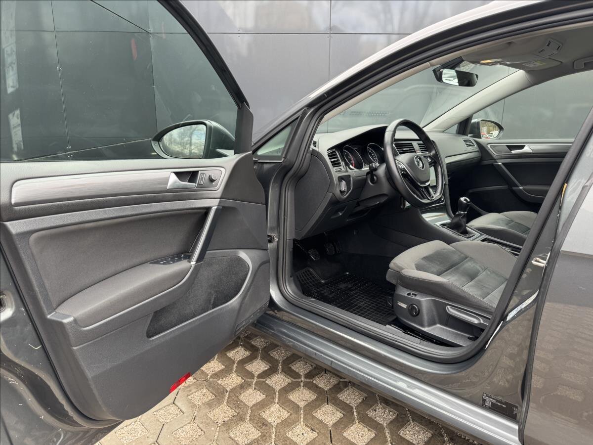 Volkswagen Golf Kombi 999,0 81 kw