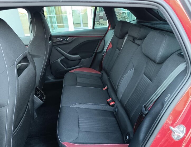 Škoda Scala Hatchback 1,5 l 110 kw