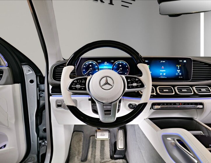 Mercedes-Benz GLS SUV 4,0 l 410 kw