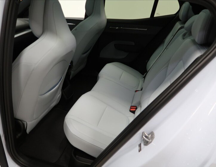 Volvo EX30 SUV 0,0 200 kw