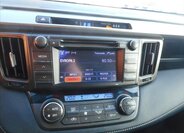 Toyota RAV4 SUV 2,0 l 111 kw