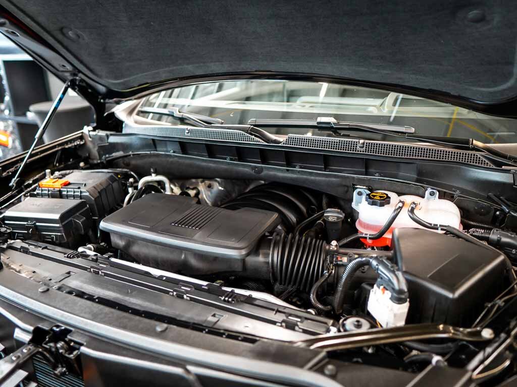 Chevrolet Suburban SUV / Terénní 6,2 l 313 kw