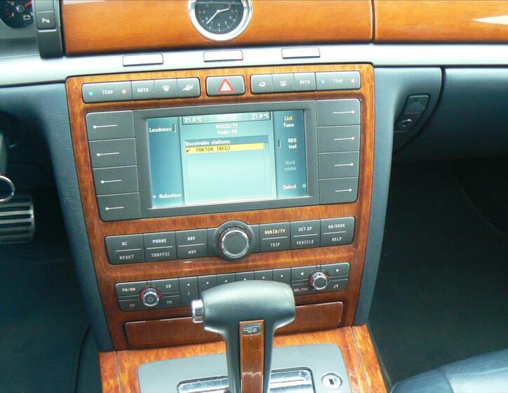 Volkswagen Phaeton 15