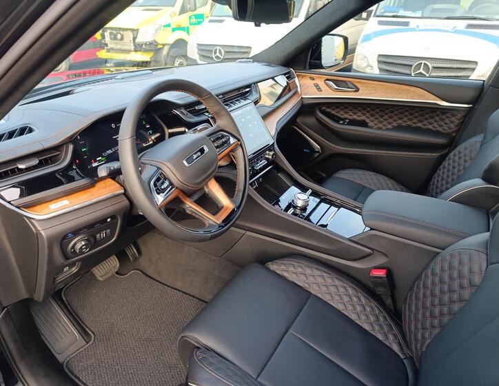 Jeep Grand Cherokee 12