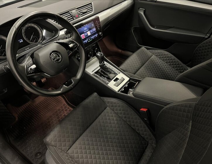 Škoda Superb Kombi 1,5 l 110 kw