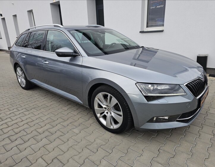 Škoda Superb Kombi 2,0 l 140 kw