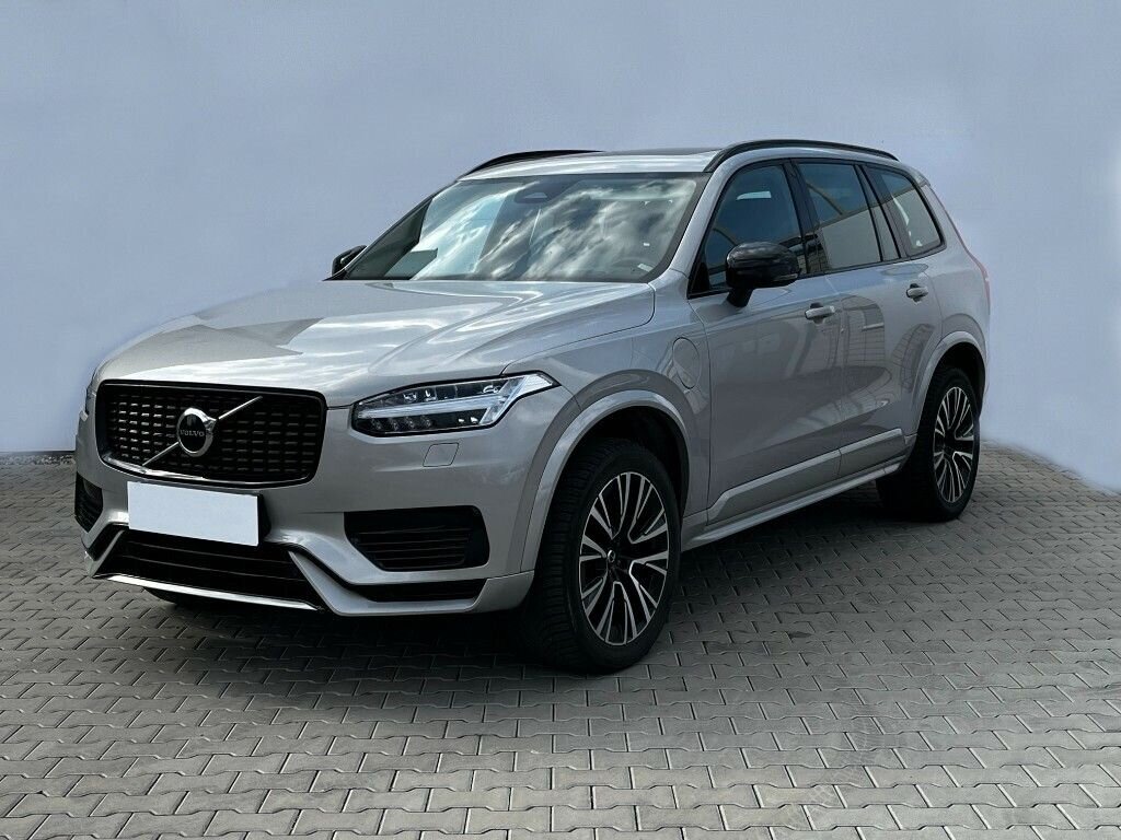 Volvo XC90 SUV / Terénní 2,0 l 335 kw