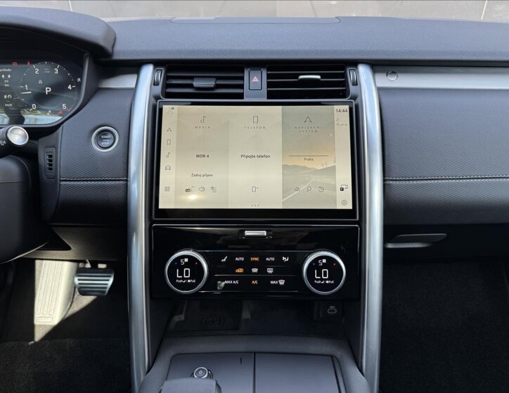 Land Rover Discovery 15