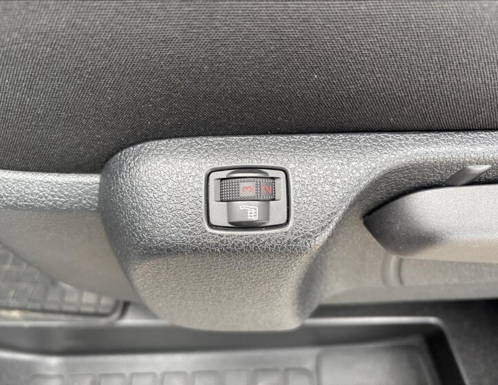 Peugeot Traveller Kombi 2,0 l 110 kw