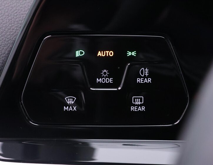 Volkswagen Golf Kombi 999,0 81 kw