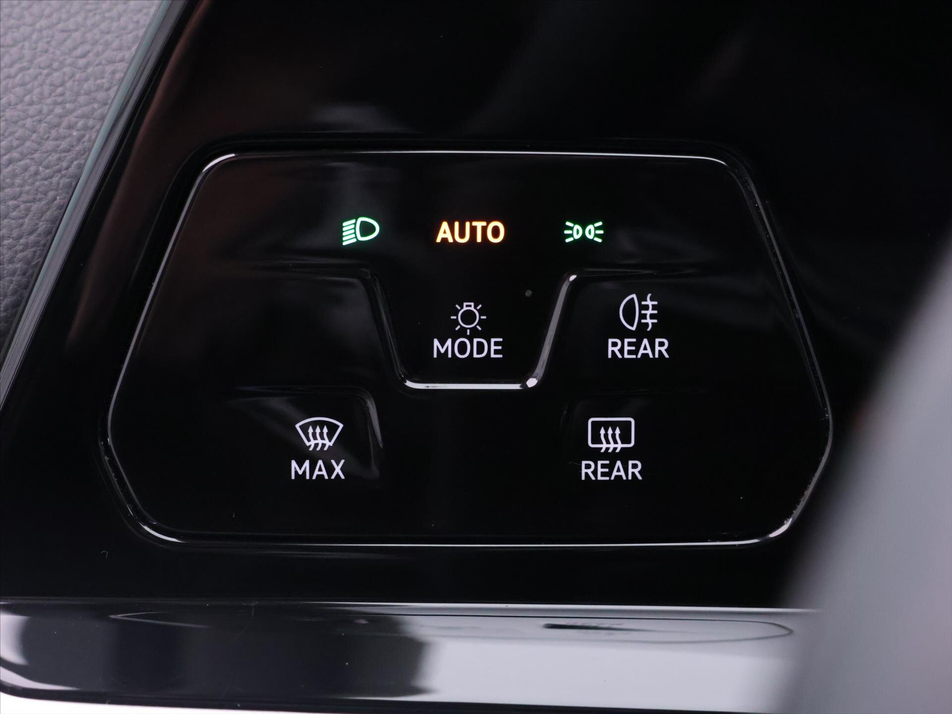 Volkswagen Golf Kombi 999,0 81 kw