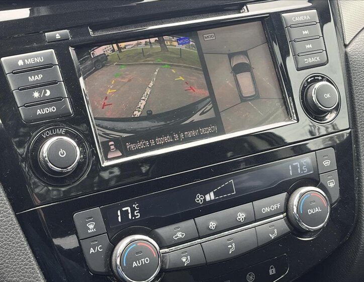 Nissan Qashqai SUV / Terénní 1,3 l 103 kw