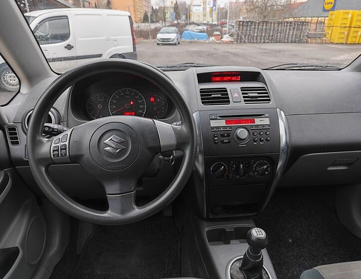 Suzuki SX4 17