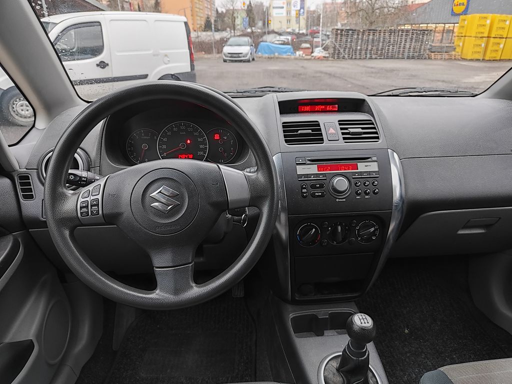 Suzuki SX4