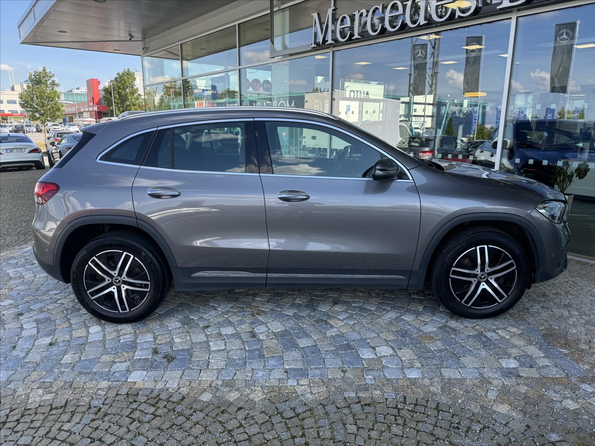 Mercedes-Benz GLA SUV / Terénní 2,0 l 165 kw