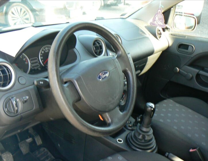 Ford Fiesta Hatchback 1,3 l 44 kw