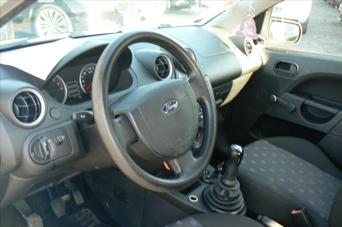 Ford Fiesta Hatchback 1,3 l 44 kw