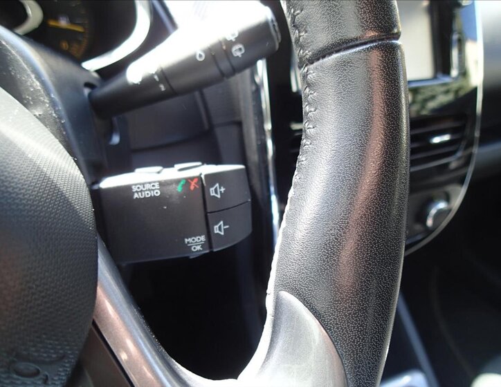 Renault Clio Hatchback 1,1 l 54 kw