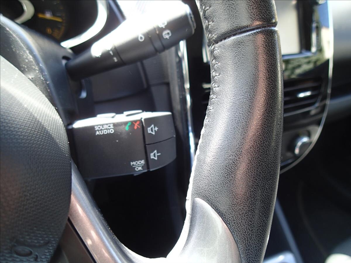 Renault Clio Hatchback 1,1 l 54 kw