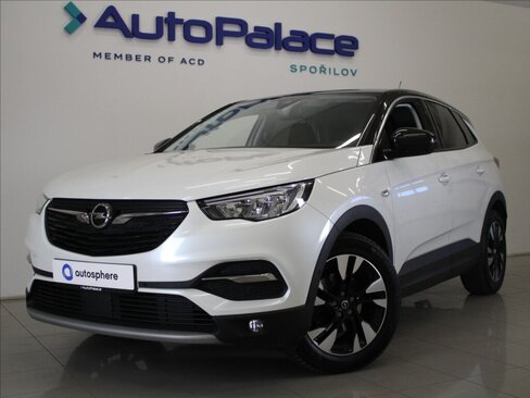 Opel Grandland X SUV / Terénní 1,2 l 96 kw