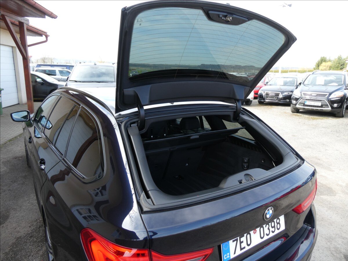 BMW Řada 5 Kombi 3,0 l 235 kw