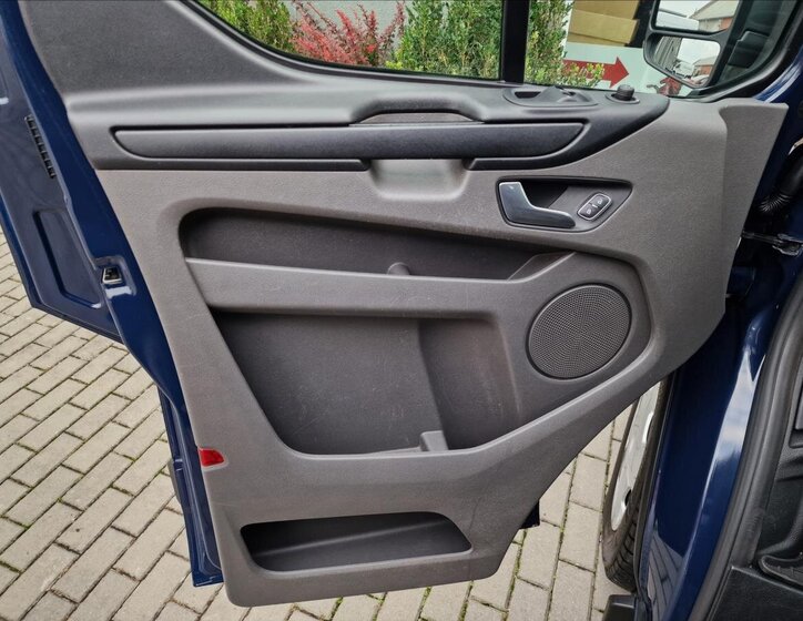 Ford Transit Custom VAN-Minibus 2,0 l 95 kw