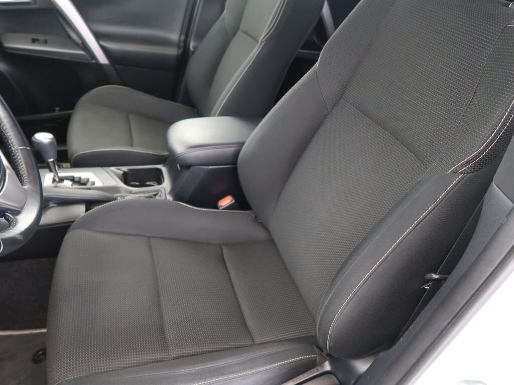 Toyota RAV4 SUV / Terénní 2,5 l 114 kw